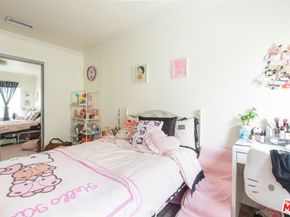 4504 Maplewood Avenue, Los Angeles CA 90004