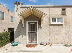 4504 Maplewood Avenue, Los Angeles CA 90004