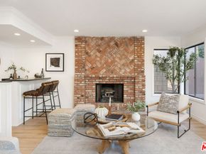13033 Magnolia Boulevard, Sherman Oaks CA 91423
