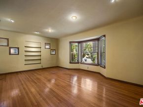 4166 Bakman Avenue, North Hollywood CA 91602