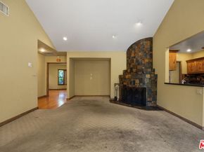 4166 Bakman Avenue, North Hollywood CA 91602