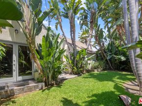 4166 Bakman Avenue, North Hollywood CA 91602