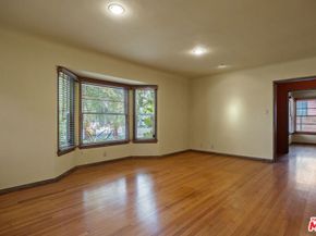 4166 Bakman Avenue, North Hollywood CA 91602