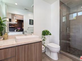 5504 W Olympic Boulevard, Los Angeles CA 90036