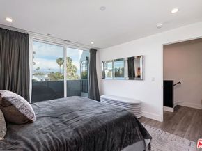5504 W Olympic Boulevard, Los Angeles CA 90036