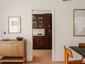 1161 Amherst Avenue 204, Los Angeles CA 90049