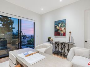 1205 Las Lomas Place, Pacific Palisades CA 90272