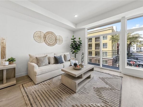 168 S Monterey Street 205, Alhambra CA 91801