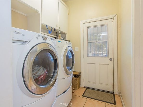 2712 Kenwood Avenue, Los Angeles CA 90007