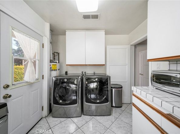 2030 Paloma Street, Pasadena CA 91104