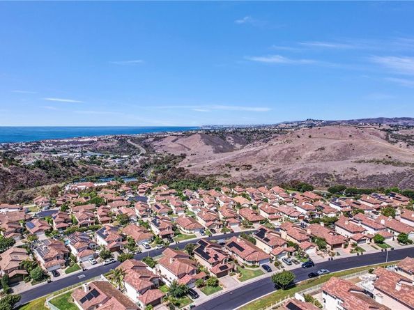 27 Burriana, San Clemente CA 92672