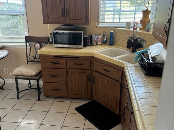 2403 W 116th, Hawthorne CA 90250