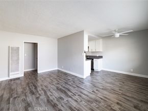 1106 Pacific Avenue, Long Beach CA 90813