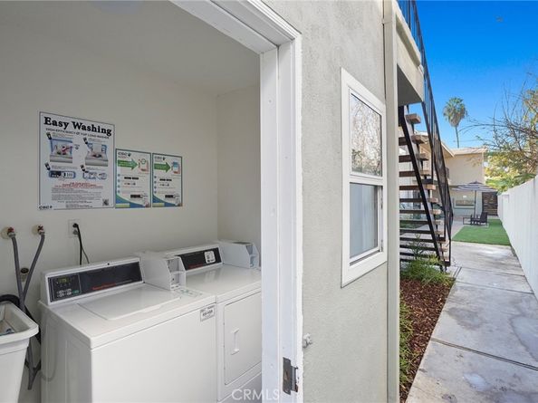 1106 Pacific Avenue, Long Beach CA 90813