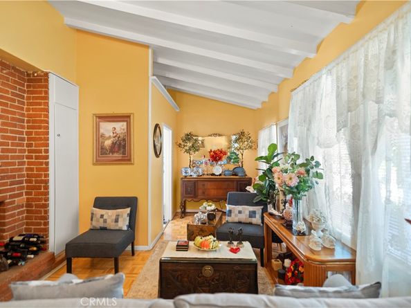 5737 Denny, North Hollywood CA 91601