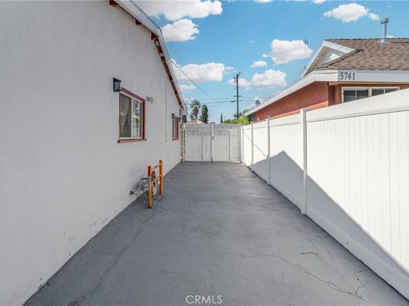 5737 Denny, North Hollywood CA 91601