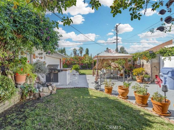 5737 Denny, North Hollywood CA 91601