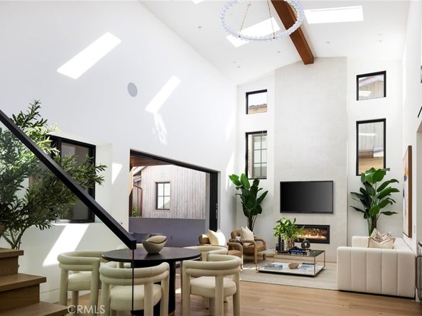 303 1/2 Goldenrod Avenue, Corona Del Mar CA 92625
