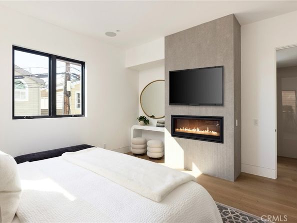 303 1/2 Goldenrod Avenue, Corona Del Mar CA 92625