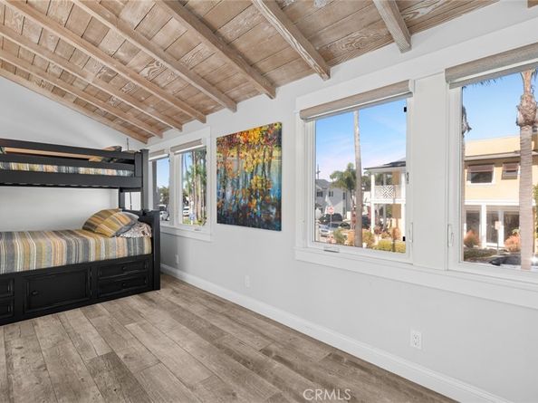 126 Collins, Newport Beach CA 92662