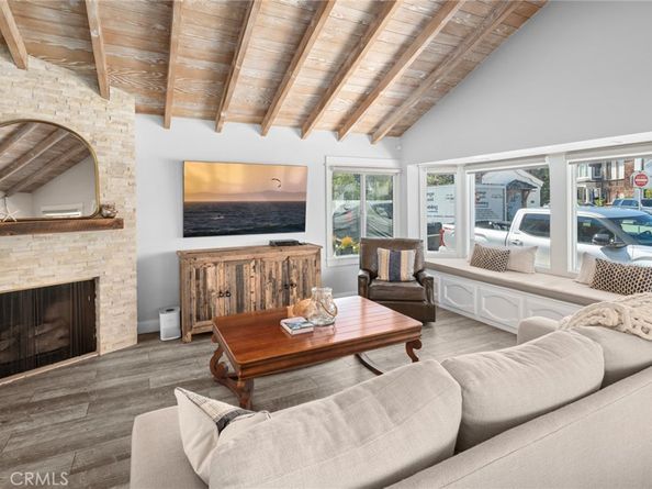 126 Collins, Newport Beach CA 92662