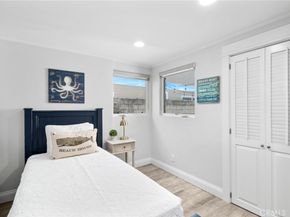 126 Collins, Newport Beach CA 92662