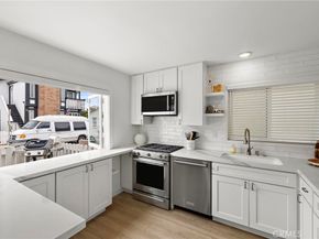 207 40th Street, Newport Beach CA 92663