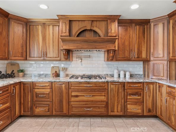 8542 Bayonne, Huntington Beach CA 92646