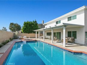 8542 Bayonne, Huntington Beach CA 92646