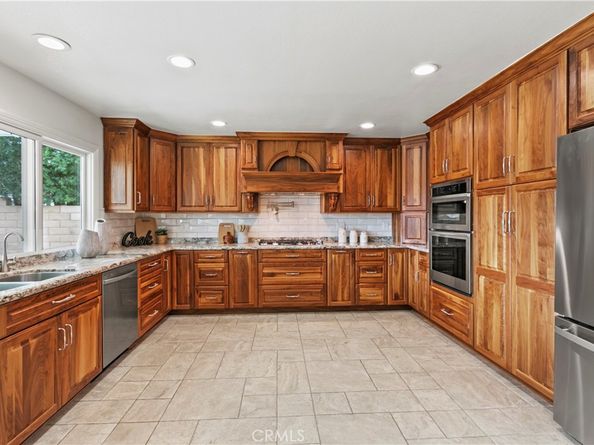 8542 Bayonne, Huntington Beach CA 92646