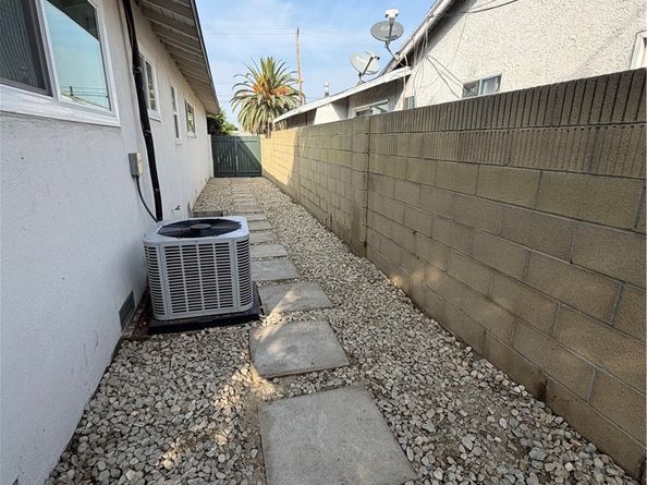 1804 E South, Anaheim CA 92805