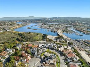 101 Kings Place, Newport Beach CA 92663