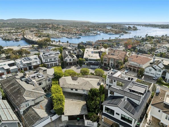 101 Kings Place, Newport Beach CA 92663