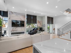 4858 Clinton Street, Los Angeles CA 90004