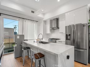 4858 Clinton Street, Los Angeles CA 90004