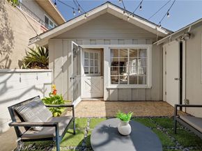 525 Manhattan Beach Blvd, Manhattan Beach CA 90266