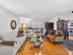 5376 Fairview Boulevard 209, Los Angeles CA 90056