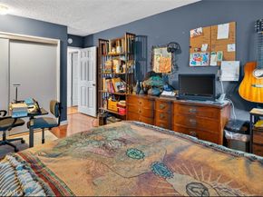 5376 Fairview Boulevard 209, Los Angeles CA 90056