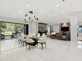 5428 Villawood Cir, Calabasas CA 91302