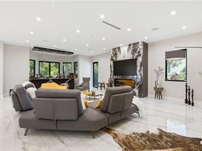 5428 Villawood Cir, Calabasas CA 91302
