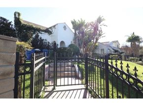 1000 S Hudson, Los Angeles CA 90019