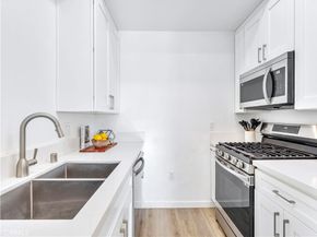 7320 Balboa Boulevard 102, Lake Balboa CA 91406