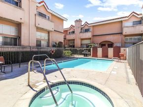 7320 Balboa Boulevard 102, Lake Balboa CA 91406