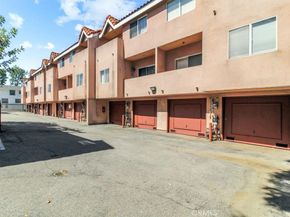 7320 Balboa Boulevard 102, Lake Balboa CA 91406