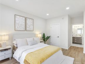 7320 Balboa Boulevard 102, Lake Balboa CA 91406
