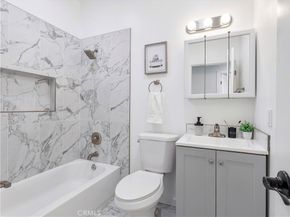 7320 Balboa Boulevard 102, Lake Balboa CA 91406