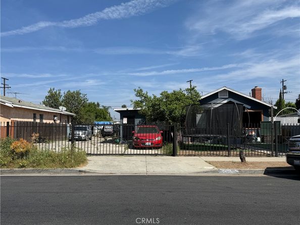 1231 W 104th, Los Angeles CA 90044