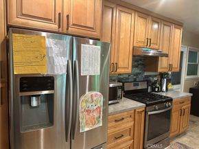 7300 Etiwanda, Reseda CA 91335