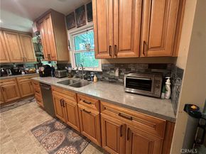 7300 Etiwanda, Reseda CA 91335