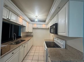5460 White Oak Ave G102, Encino CA 91316